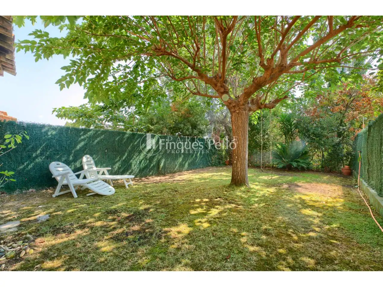 Terraced house with garden for sale in Travesia Llevantí, imagen 3