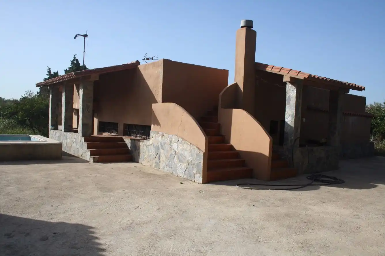 Vista exterior de Casa o chalet en venta en Los Barrios con Calefacción, Jardín privado y Trastero