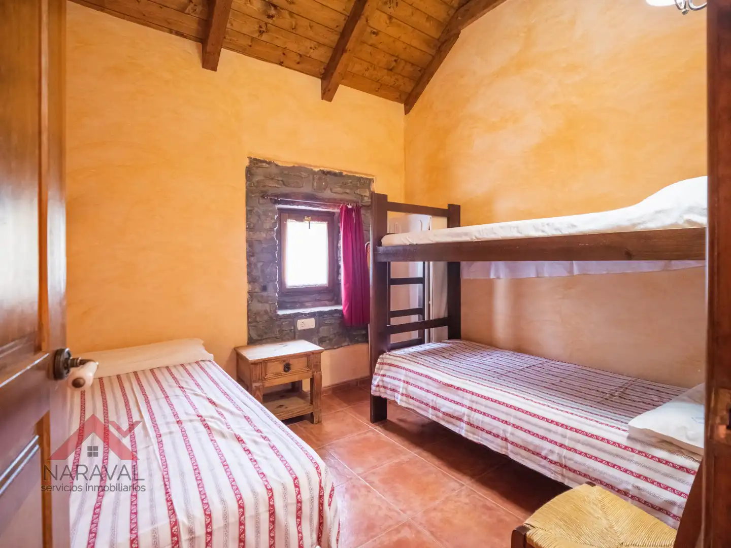 Habitación de Casa o chalet en venta en Fiscal con Aire acondicionado, Calefacción y Jardín privado