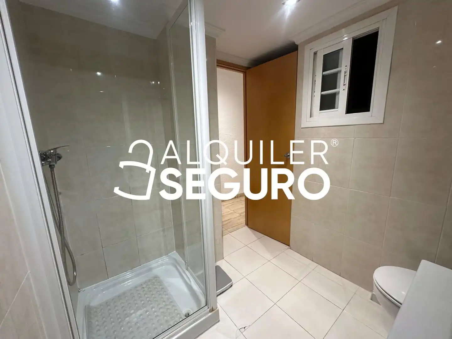 Badezimmer von Wohnung zur Miete in Valencia