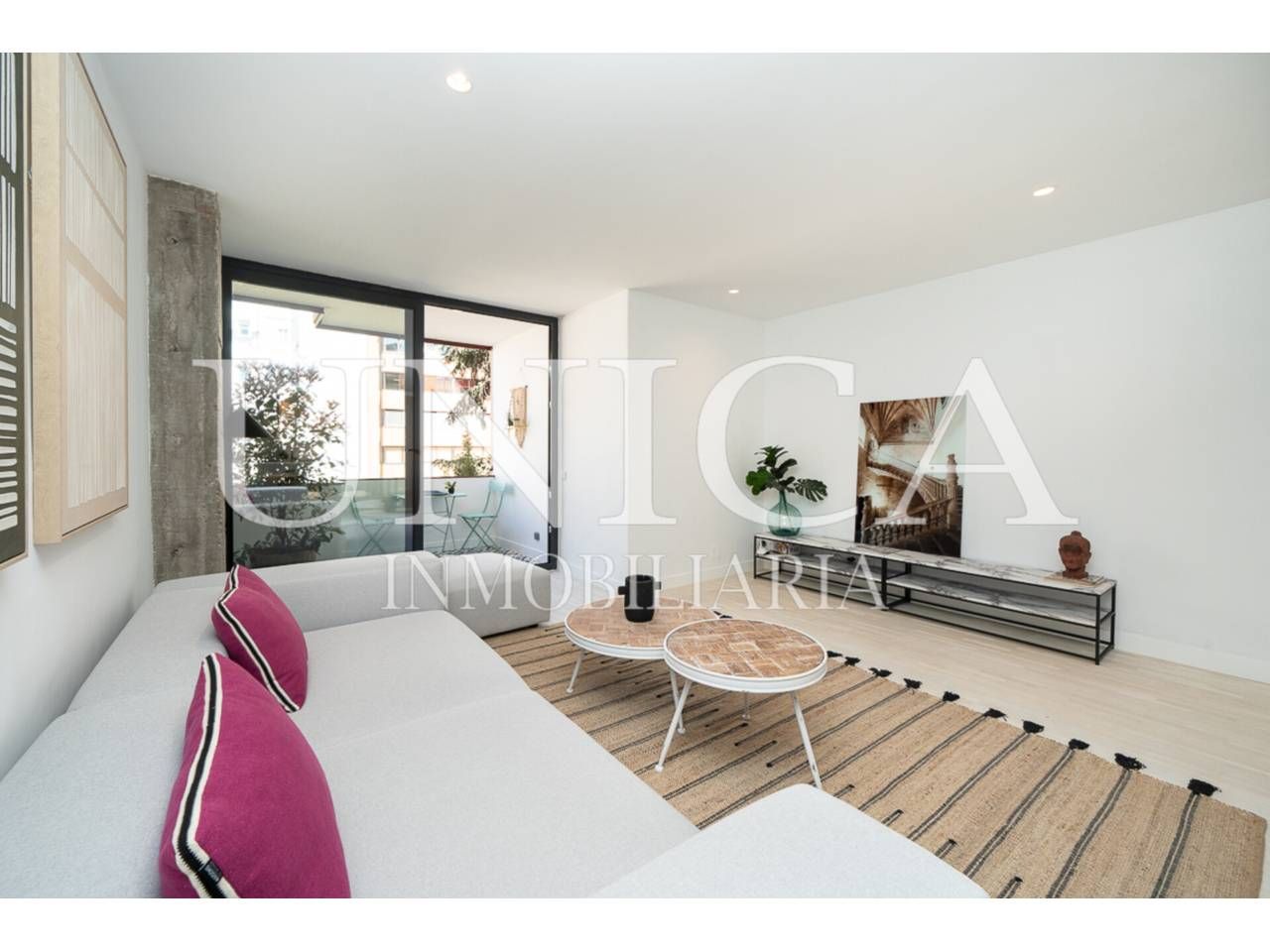 Bedroom of Flat for sale in  Madrid Capital  with Air Conditioner, Heating and Terrace