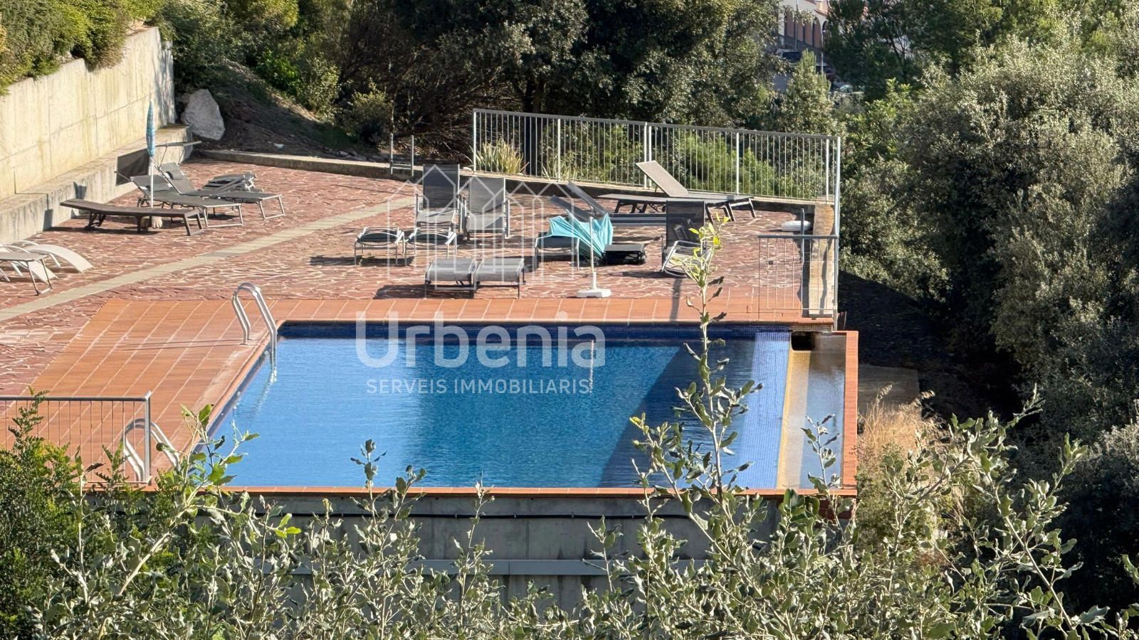 Swimming pool of House or chalet for sale in Santa Susanna  with Air Conditioner, Heating and Terrace