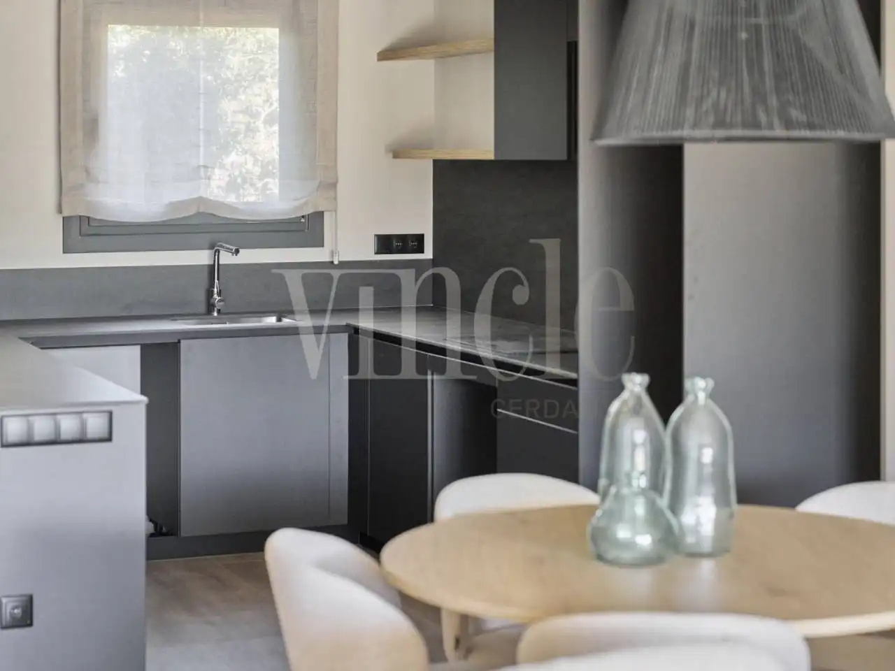 Cocina de Casa adosada en venta en Bolvir con Jardín privado, Parquet y Piscina comunitaria