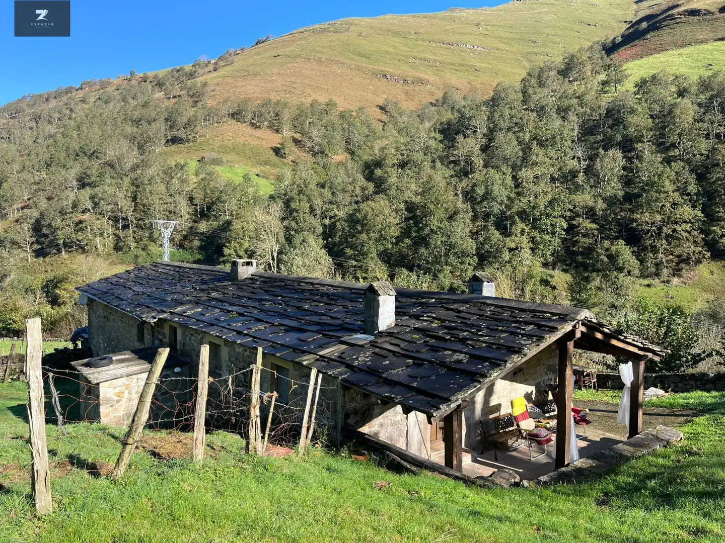 Vista exterior de Finca rústica en venta en Vega de Pas con Jardín privado y Terraza