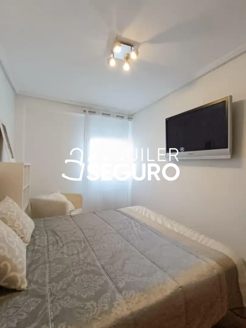 Piso con ascensor en alquiler en del Universo, imagen 24