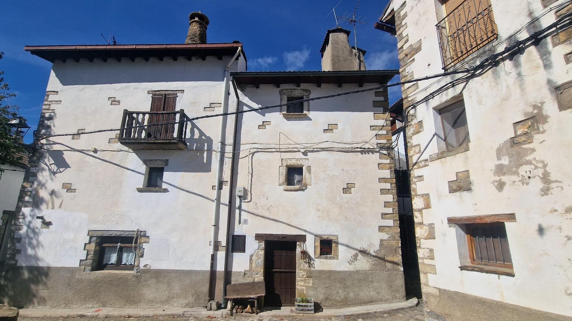 Exterior view of House or chalet to rent in Borau  with Heating