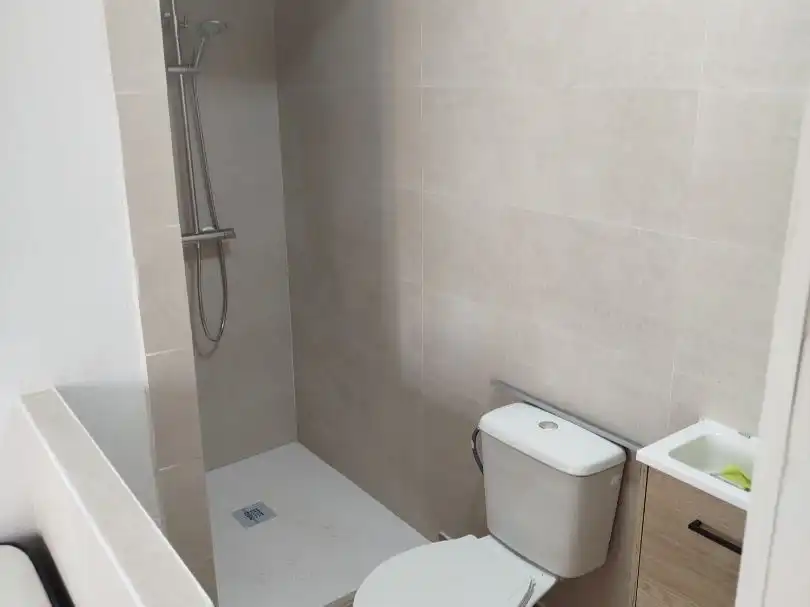 Bany de Casa o xalet en venda en Burjassot amb Terrassa