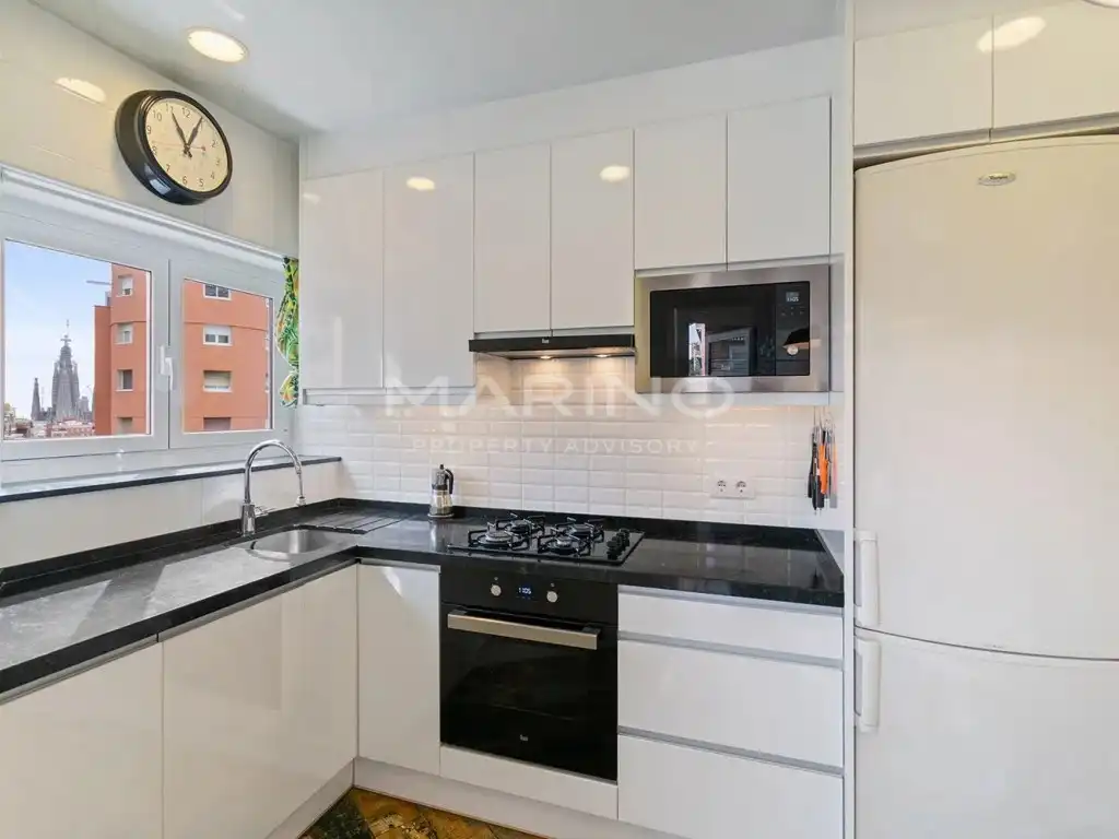 Cocina de Piso en venta en Barcelona con Balcón