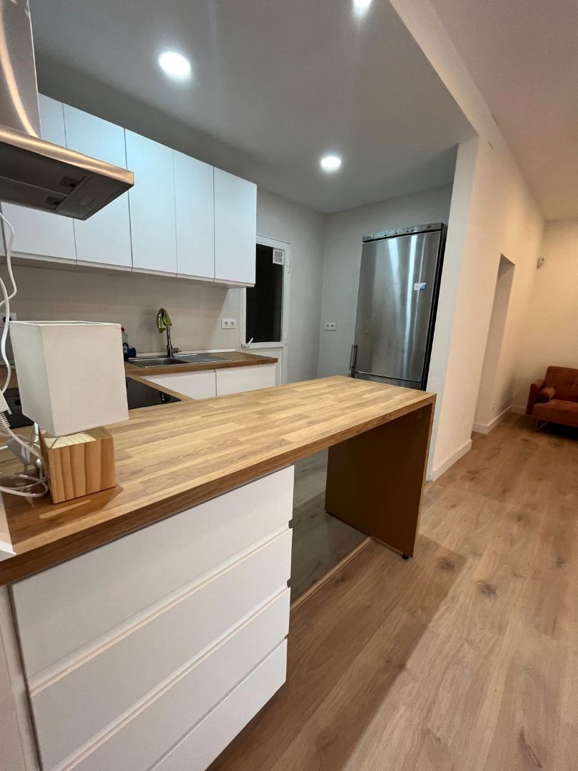 Kitchen of Flat for sale in L'Hospitalet de Llobregat  with Air Conditioner, Heating and Parquet flooring