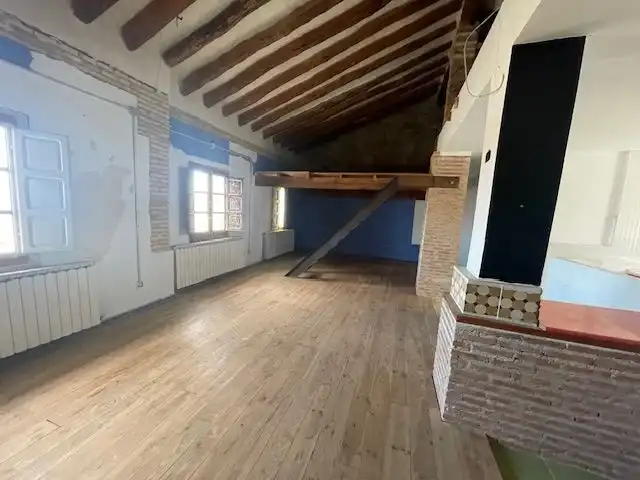 Casa adosada en venda a Belchite