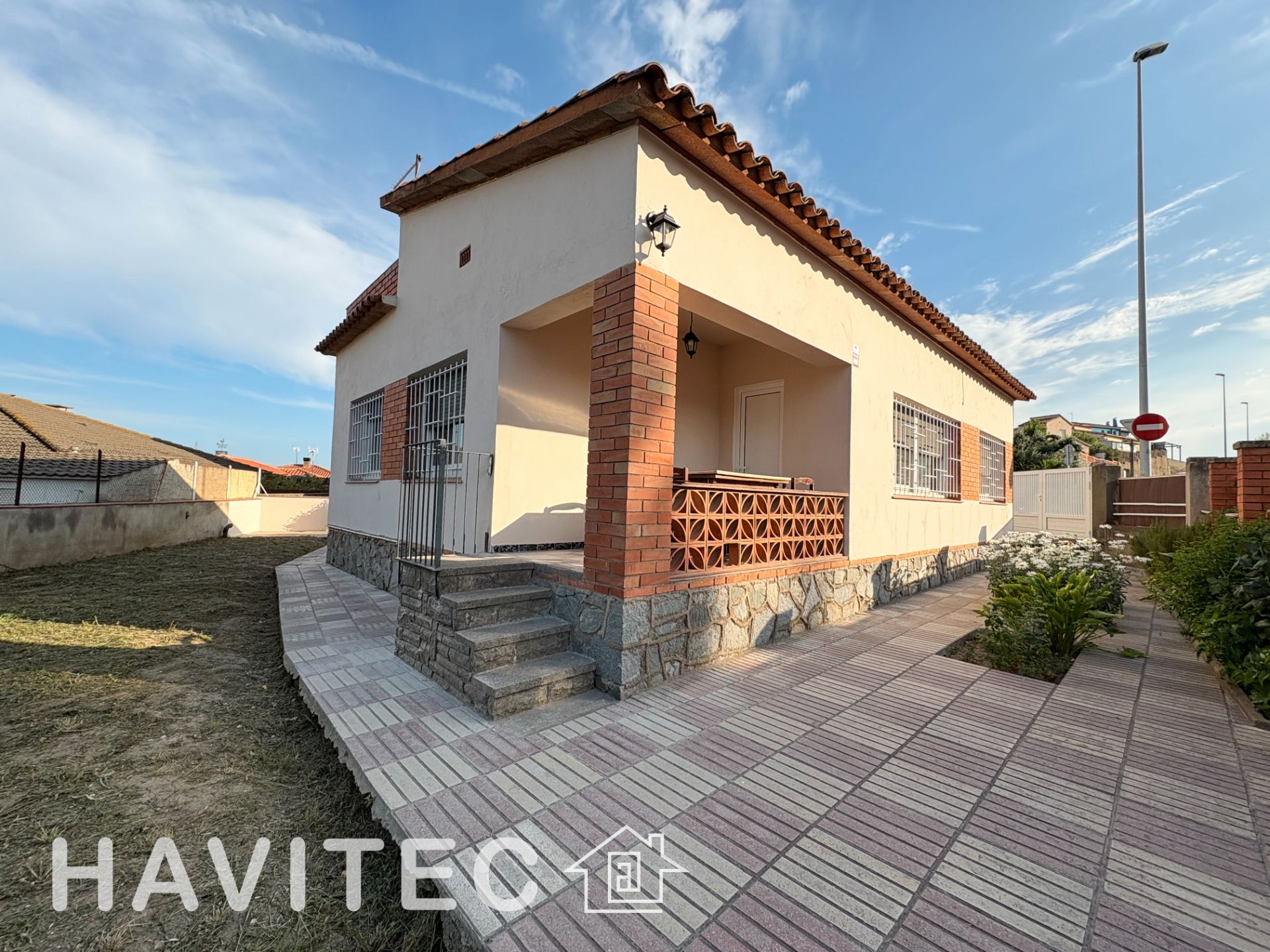 Casa o xalet de lloguer a Avinguda de Can Sucarrats, Els Avets - Can Serrafossà - Ximelis