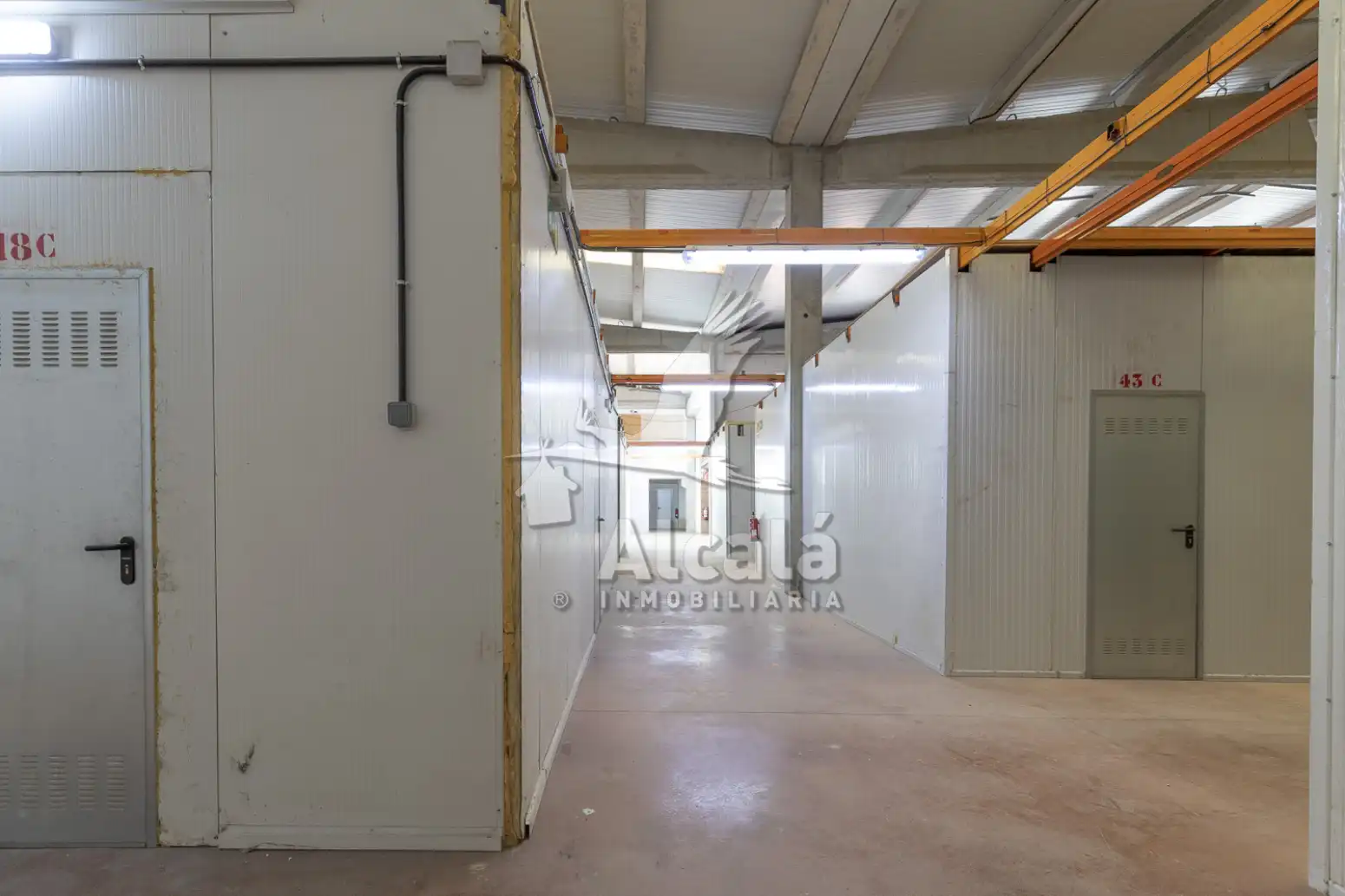 Nave industrial en venta en Alcalá de Henares