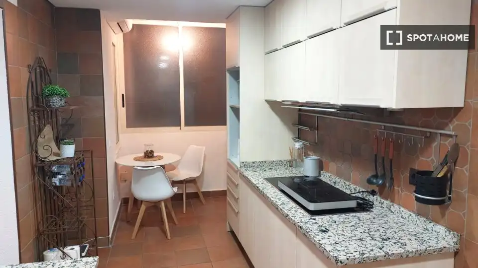 Room in Hispanoamérica - Bernabéu