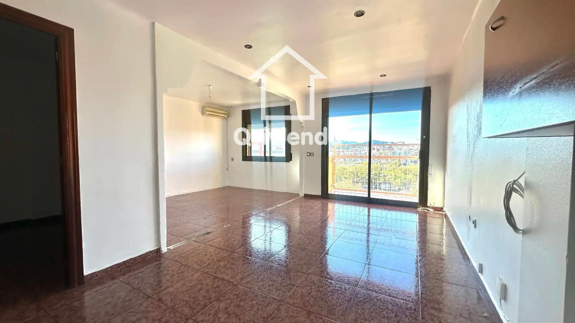 Vista exterior de Pis en venda en Ripollet amb Terrassa