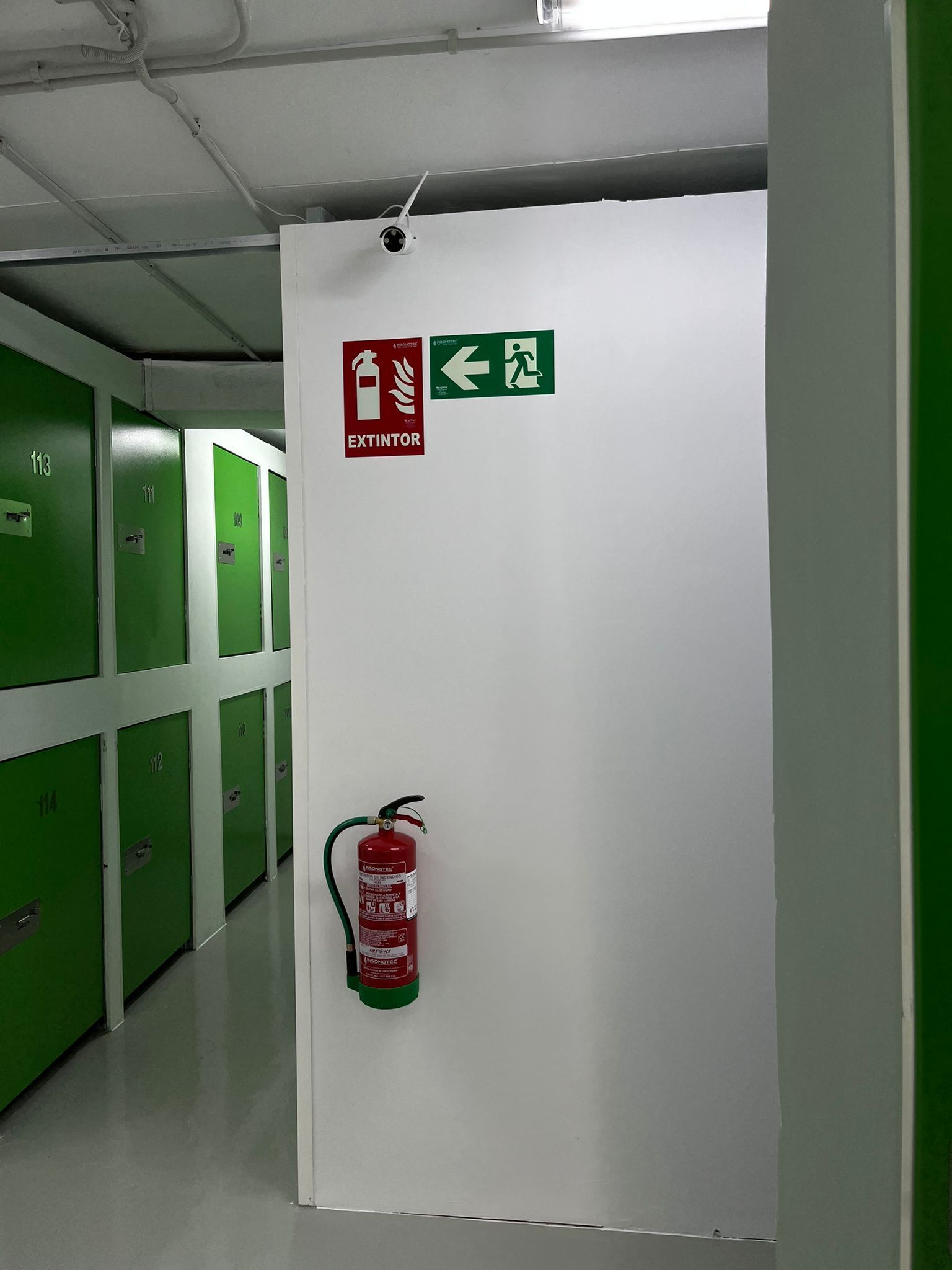 Box room to rent in  Madrid Capital