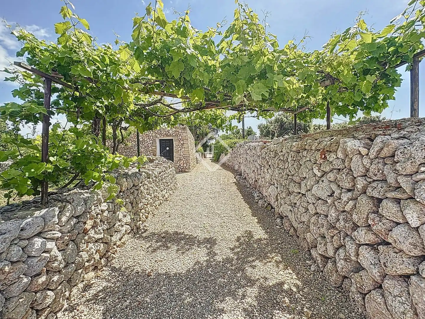 Jardín de Finca rústica en venta en Es Castell con Aire acondicionado, Calefacción y Jardín privado