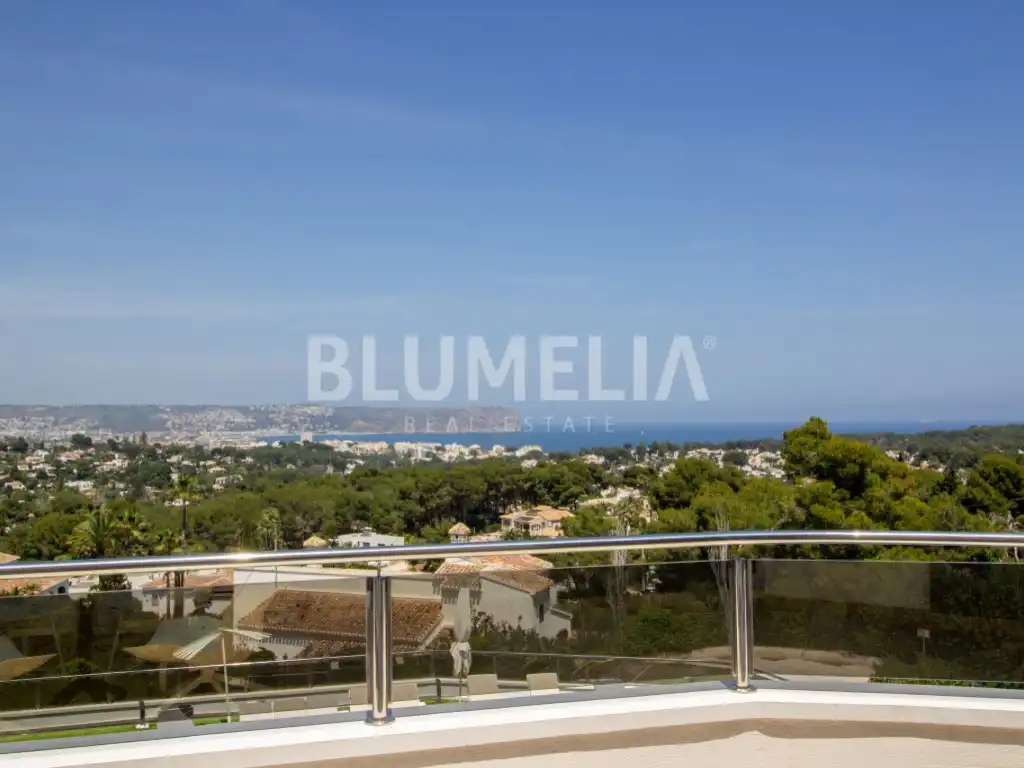 Vista exterior de Casa o xalet en venda en Jávea / Xàbia amb Aire condicionat, Calefacció i Jardí privat