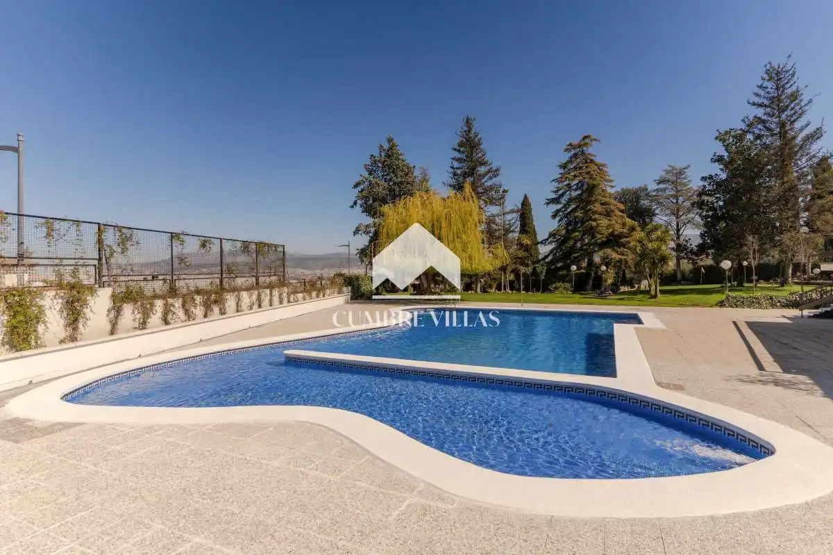 Swimming pool of Houses for sale in Gójar  with Heating, Private garden and Terrace