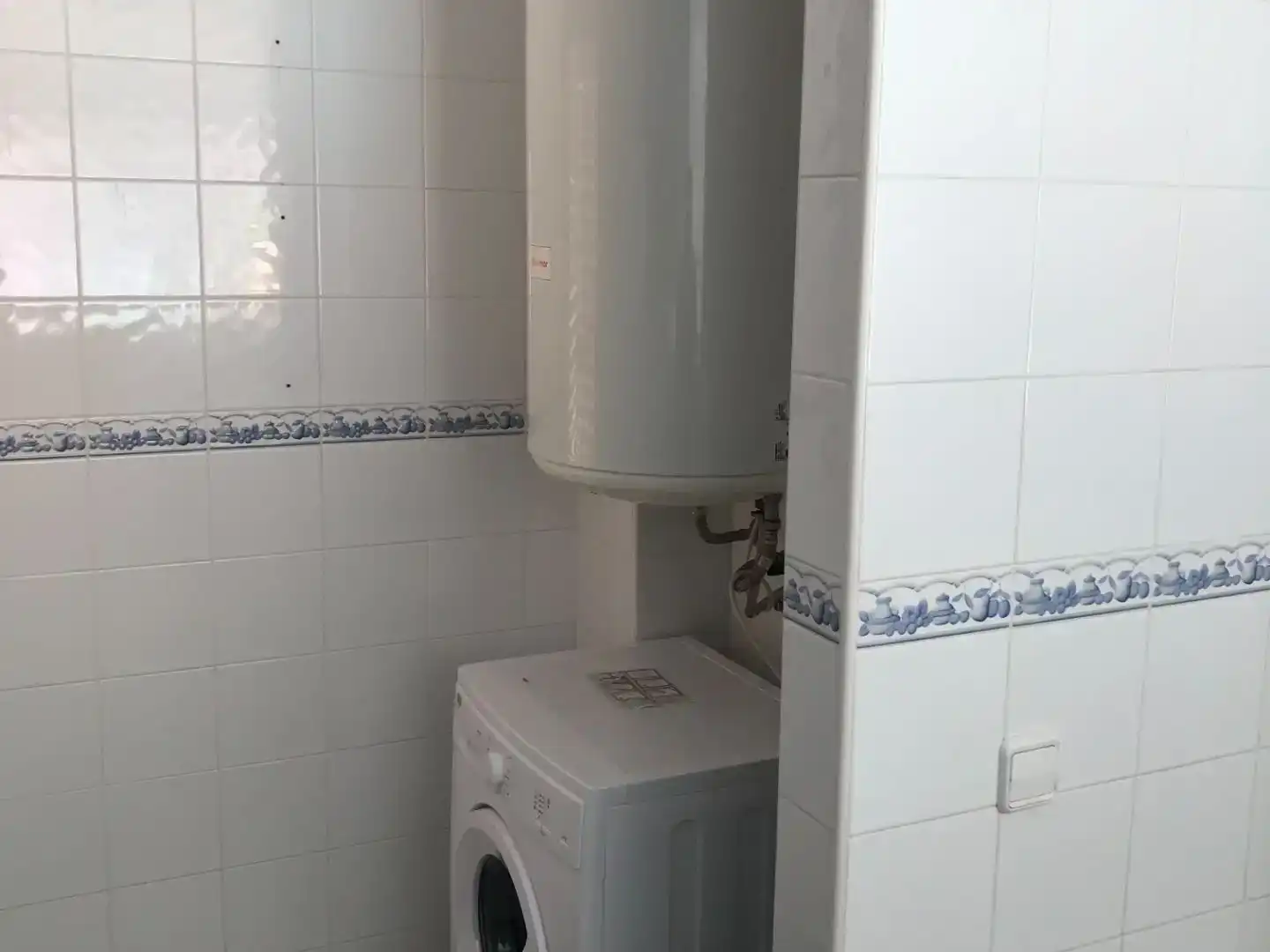 Bany de Apartament en venda en Rota amb Piscina i Balcó