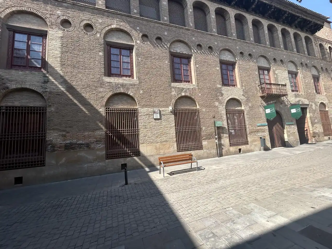 Vista exterior de Casa o xalet en venda en Tudela amb Aire condicionat i Calefacció