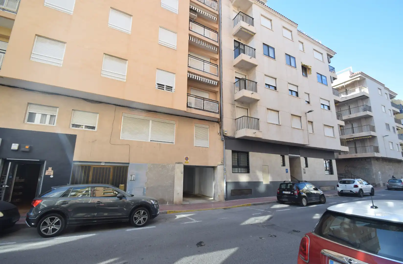 Gewerbefläche zum Verkauf in Carrer Almirante Antequera 9, imagen 2