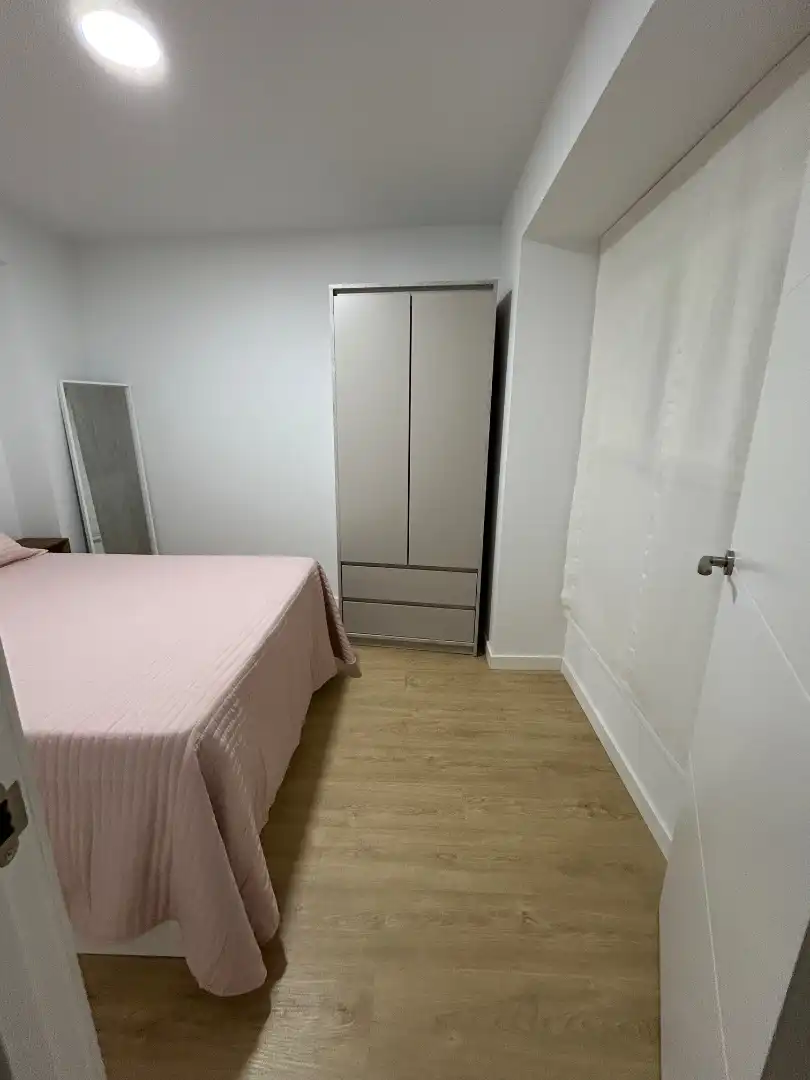 Schlafzimmer von Wohnung zur Miete in Bodonal de la Sierra mit Klimaanlage, Heizung und Parkett