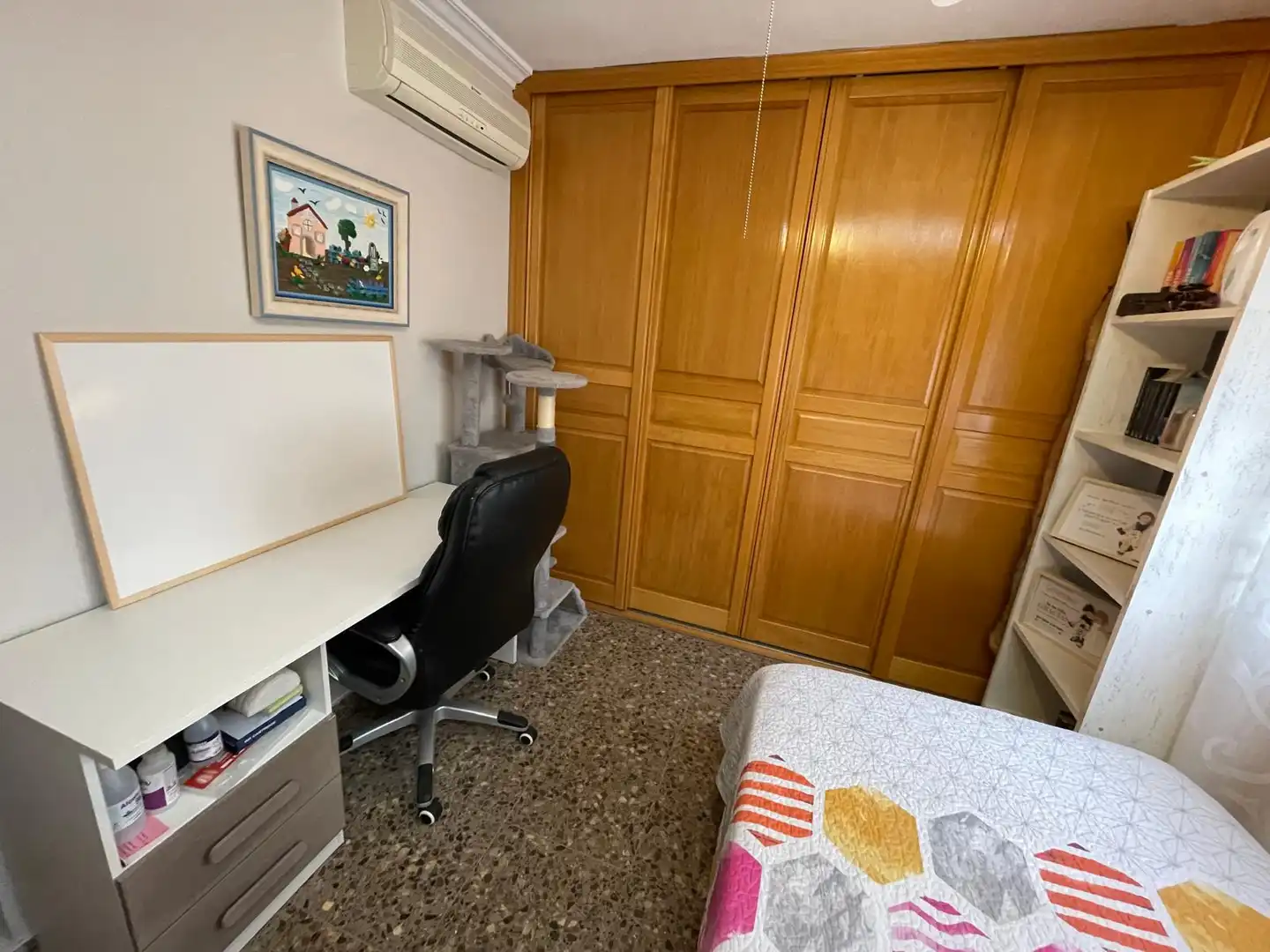 Dormitori de Pis en venda en Manises amb Aire condicionat, Terrassa i Balcó