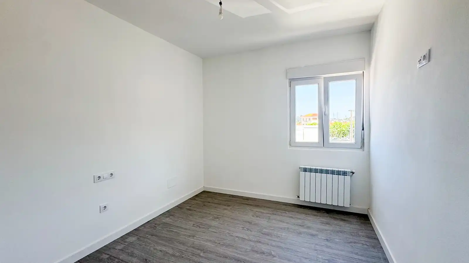 Schlafzimmer von Wohnung zum Verkauf in Torrelavega  mit Heizung, Parkett und Balkon
