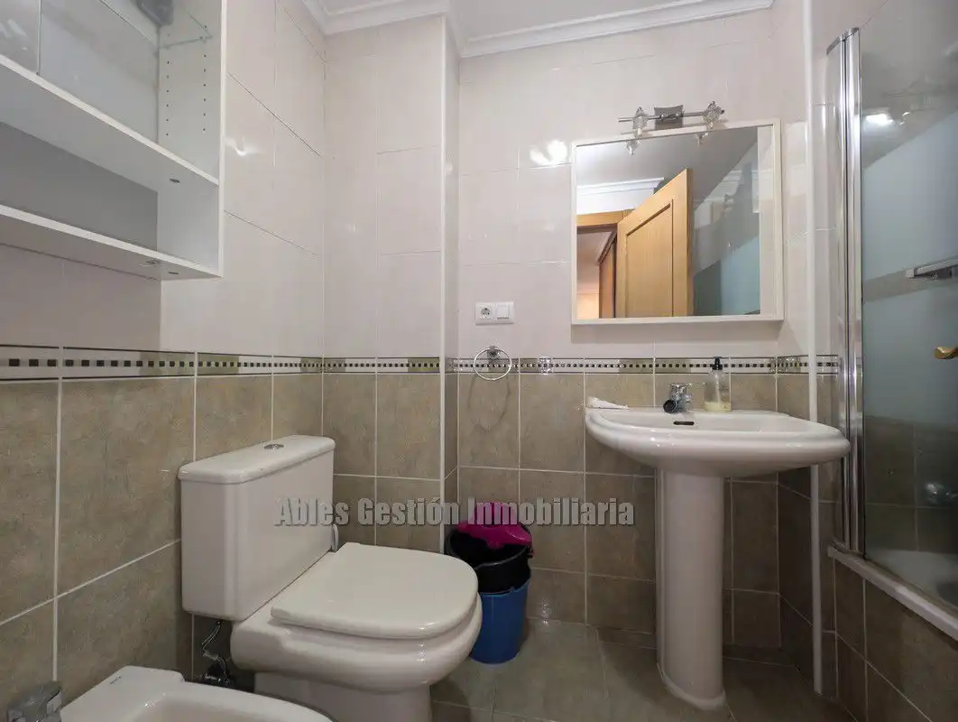 Habitación de Piso de alquiler en Siero con Calefacción, Parquet y Trastero