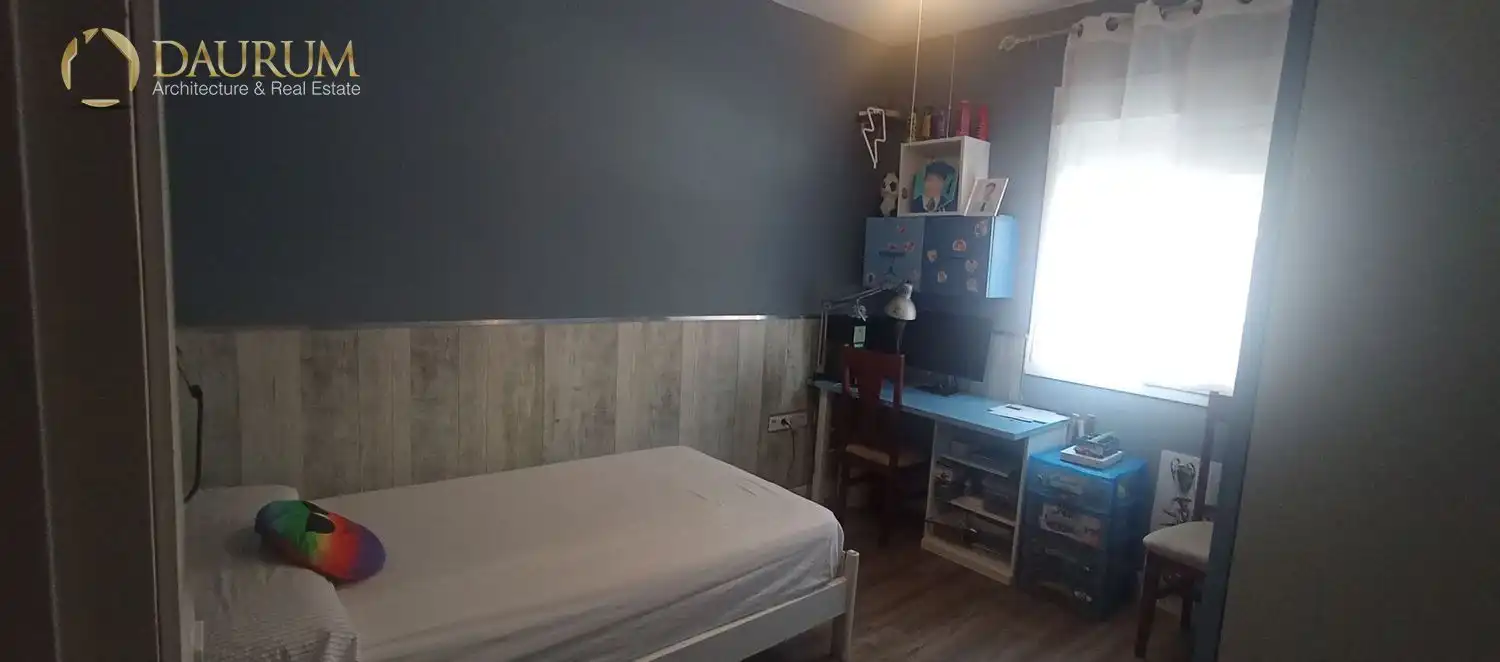 Bedroom of Detached homes for sale in La Rinconada  with Air Conditioner, Heating and Parquet flooring