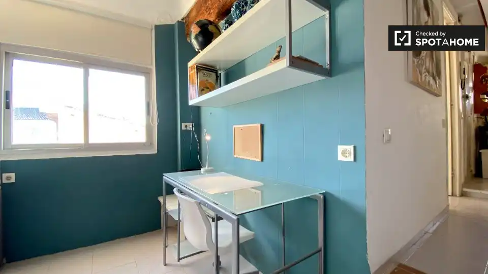 Appartamento con terrazza in affitto a Ciutat Vella, imagen 7