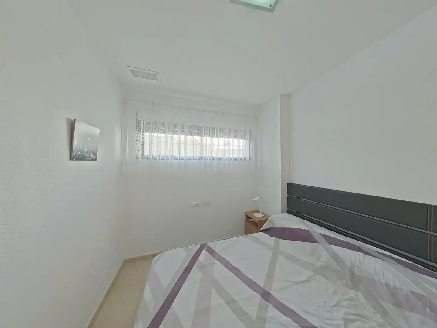Habitación de Apartamento en venta en Santa Pola con Terraza, Trastero y Amueblado