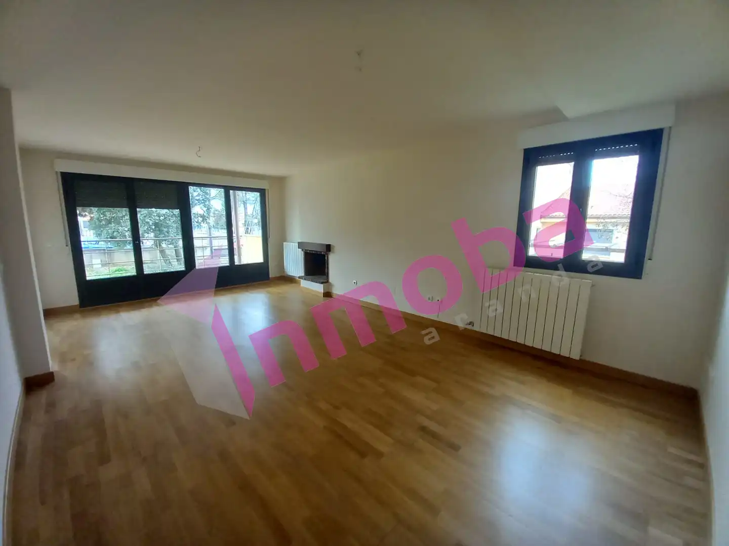 Sala de estar de Casa o chalet en venta en Aranda de Duero con Jardín privado, Parquet y Terraza