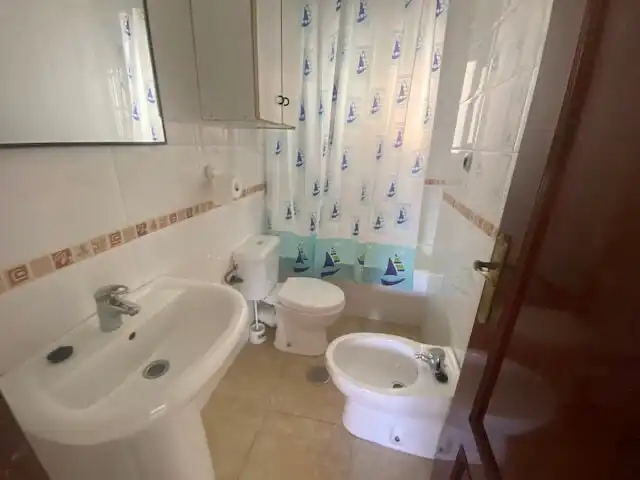 Baño de Piso en venta en Huelva con Terraza y Amueblado