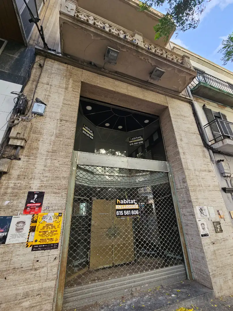 Local commercial à louer à Carrer de Cristòfor Colom 1, imagen 34