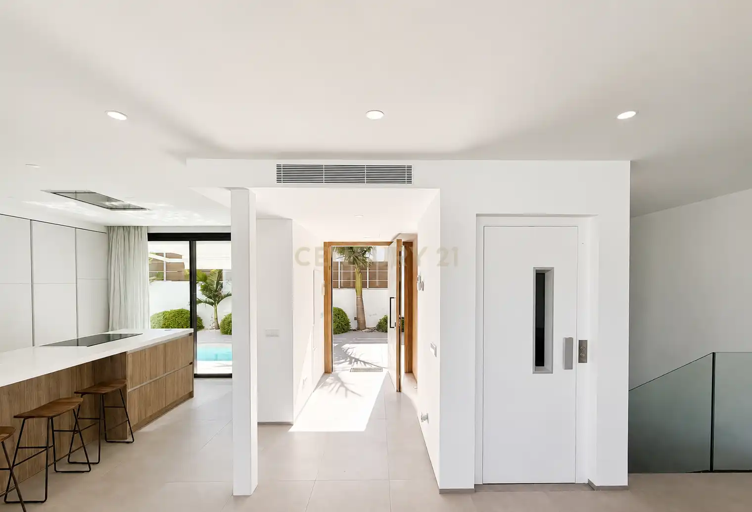 Casa o xalet de lloguer en Santa Eulària des Riu amb Aire condicionat, Jardí privat i Traster