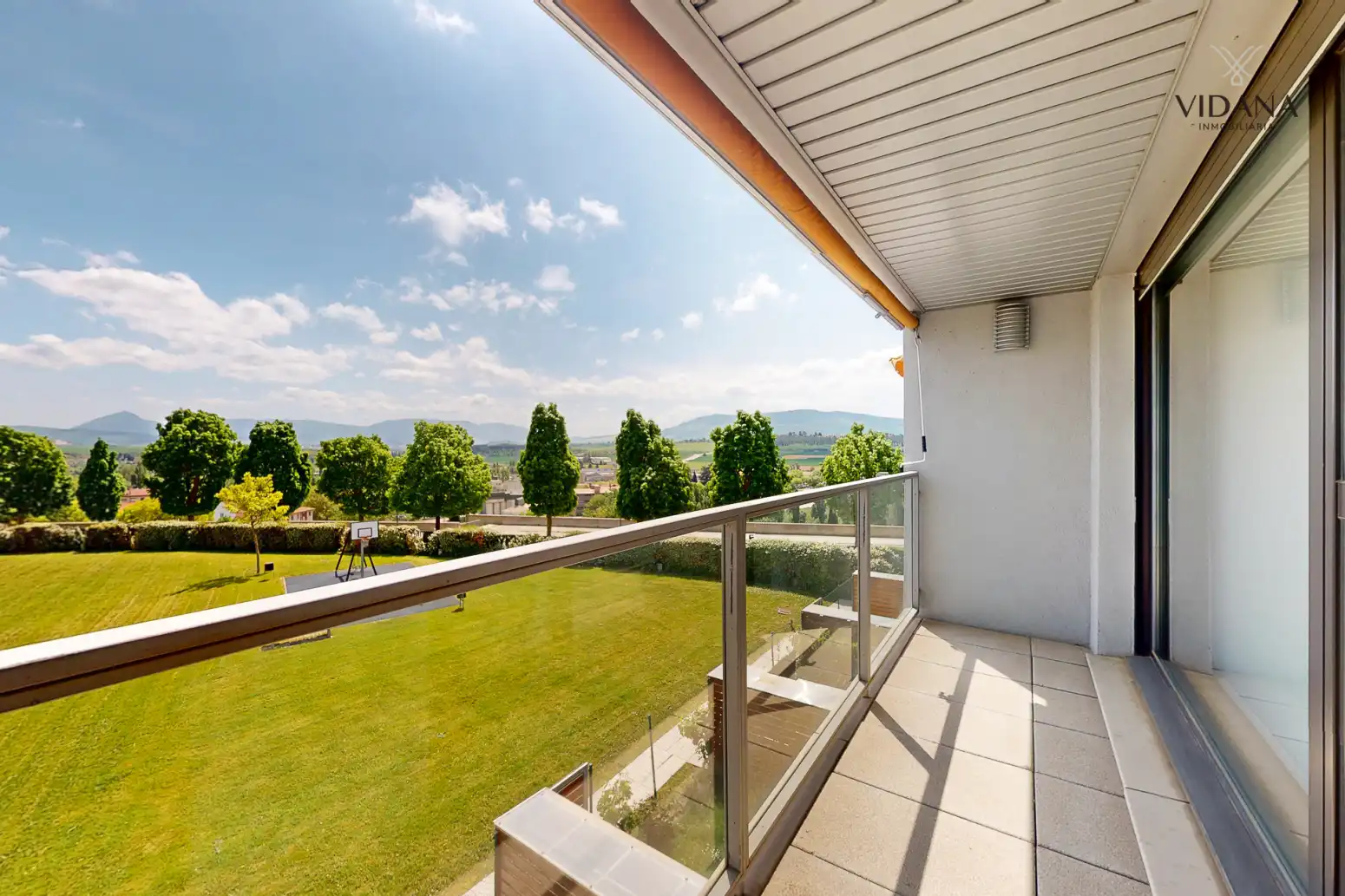 Terraza de Ático en venta en  Pamplona / Iruña con Calefacción, Jardín privado y Parquet
