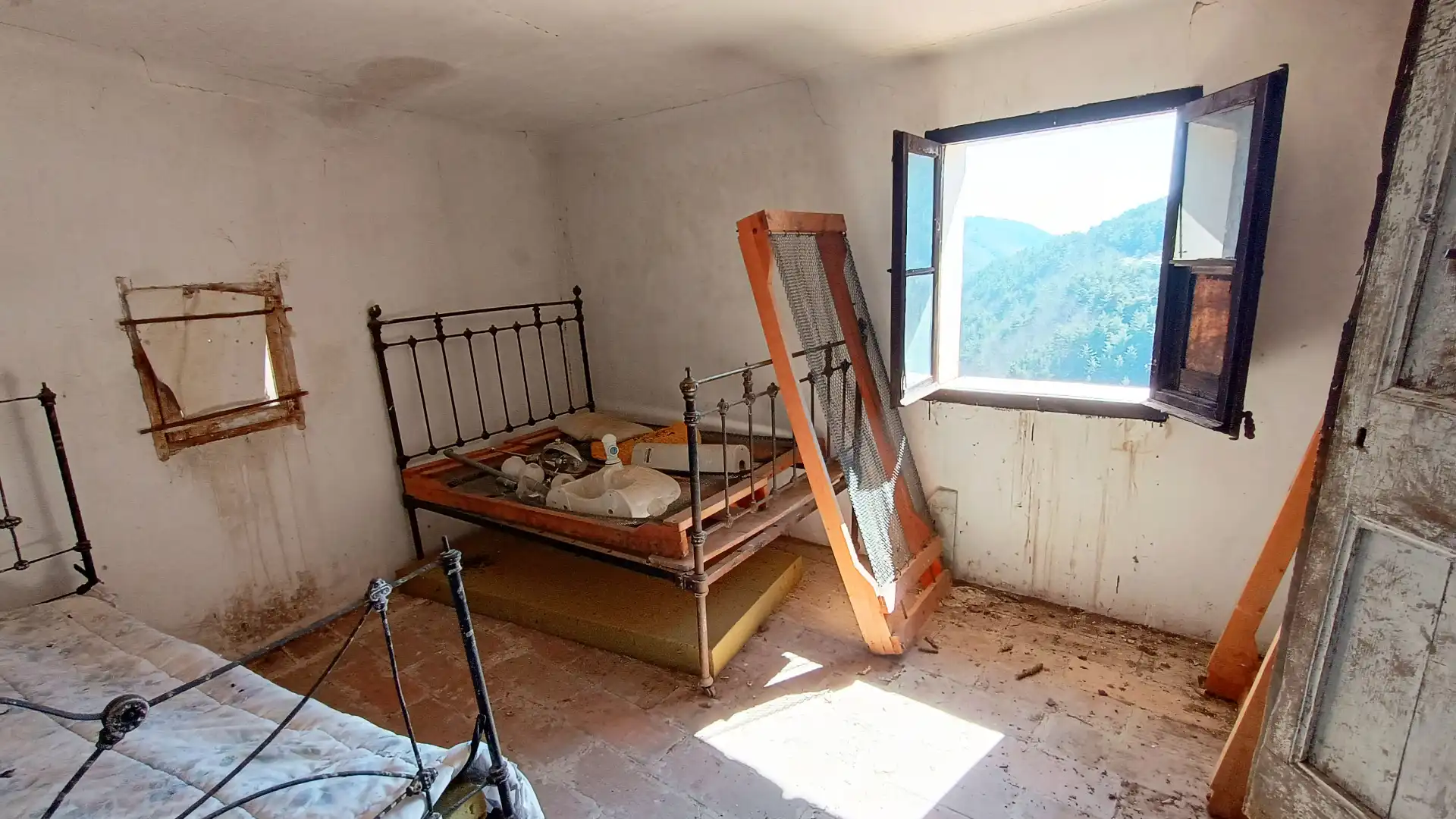 Dormitori de Finca rústica en venda en Soriguera amb Balcó