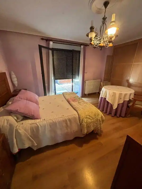 Dormitori de Casa o xalet en venda en Valladolid amb Traster i Piscina comunitària