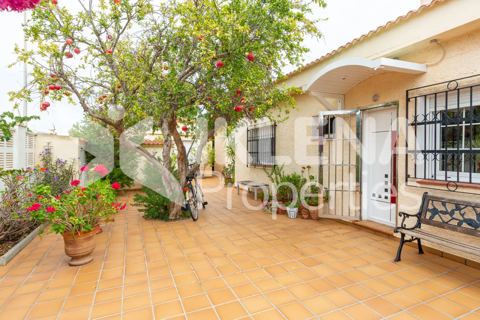 Exterior view of Houses for sale in Roquetas de Mar  with Air Conditioner, Private garden and Terrace