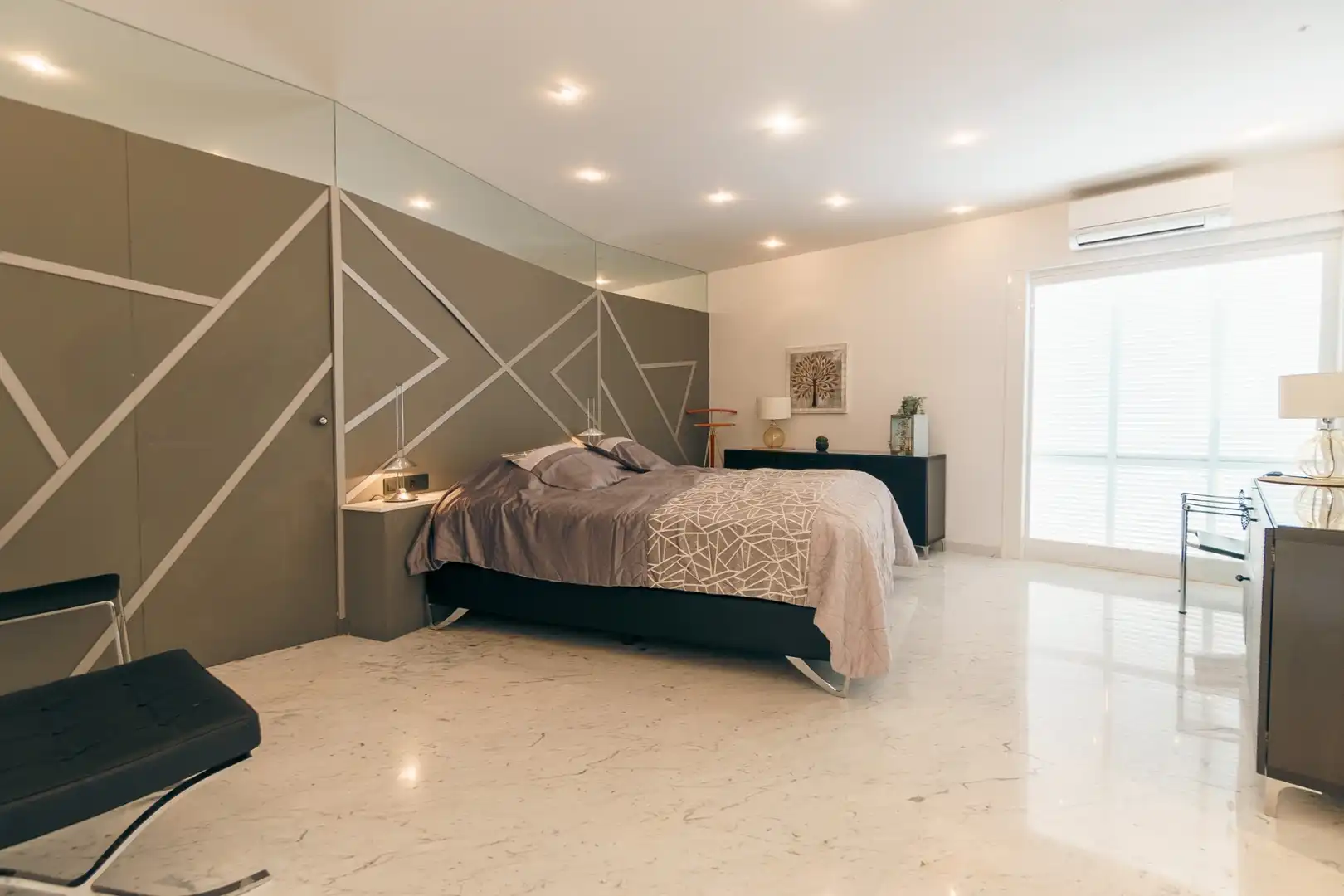 Habitación de Casa o chalet en venta en L'Alfàs del Pi con Terraza y Piscina