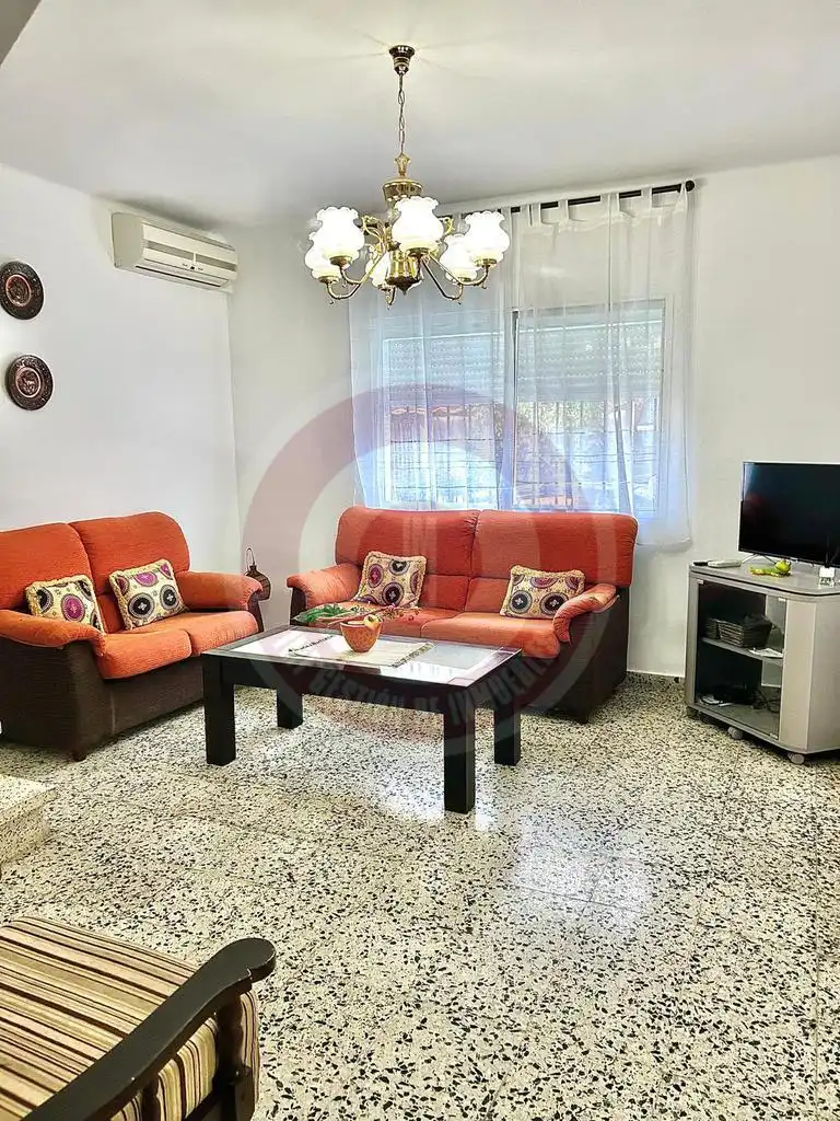 Casa adosada en venda a Calle Cruz del Cordero, 26, Norte - Barrio del Pilar - El Reñidero