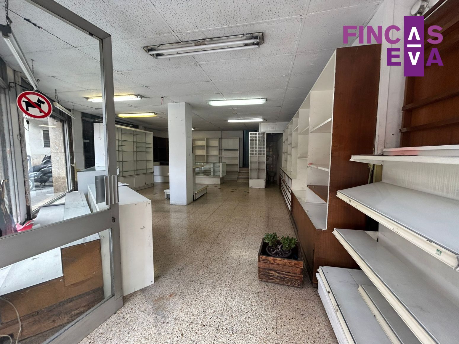 Local de lloguer en  Barcelona Capital amb Terrassa