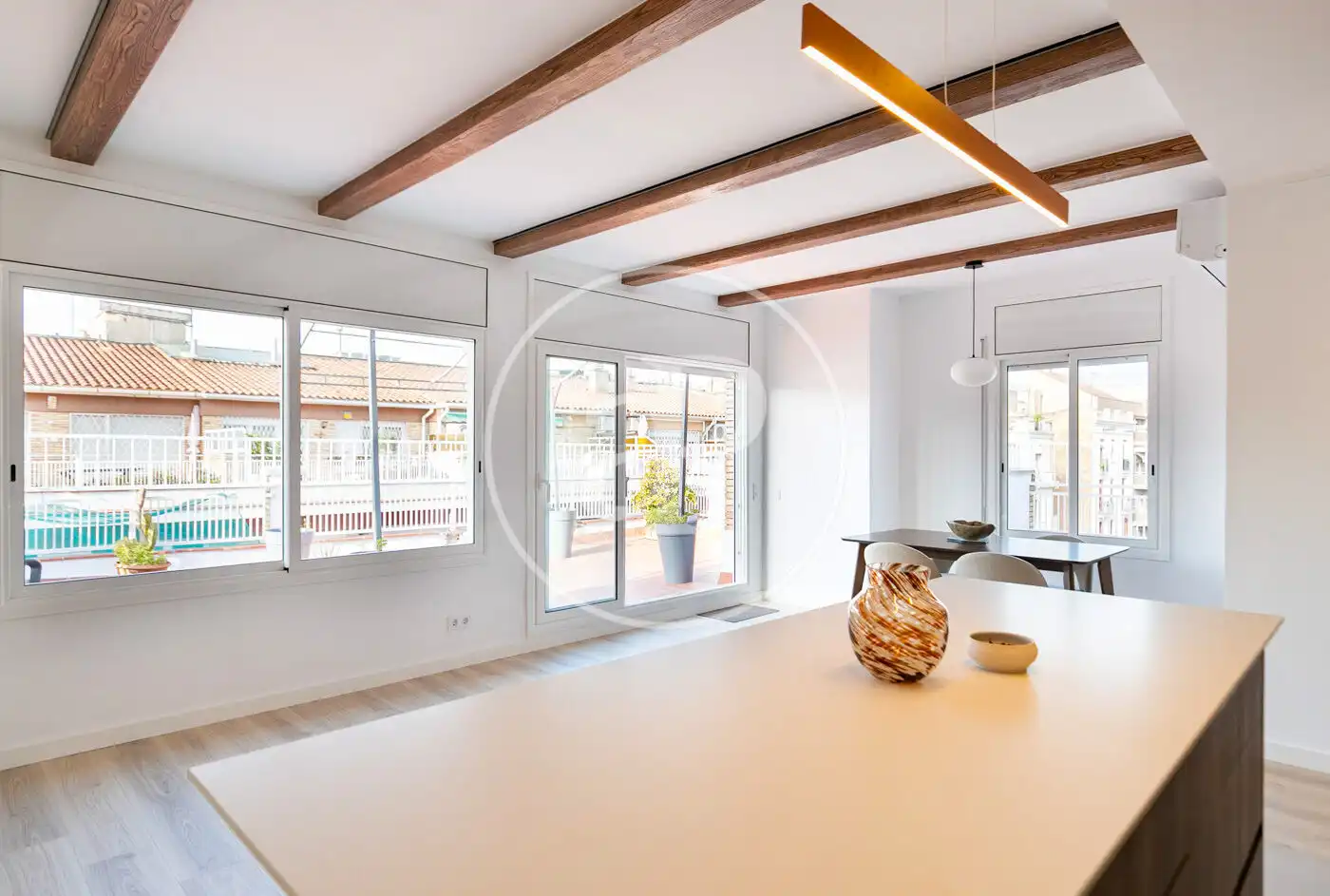 Vista exterior de Ático en venta en Barcelona con Aire acondicionado, Calefacción y Terraza