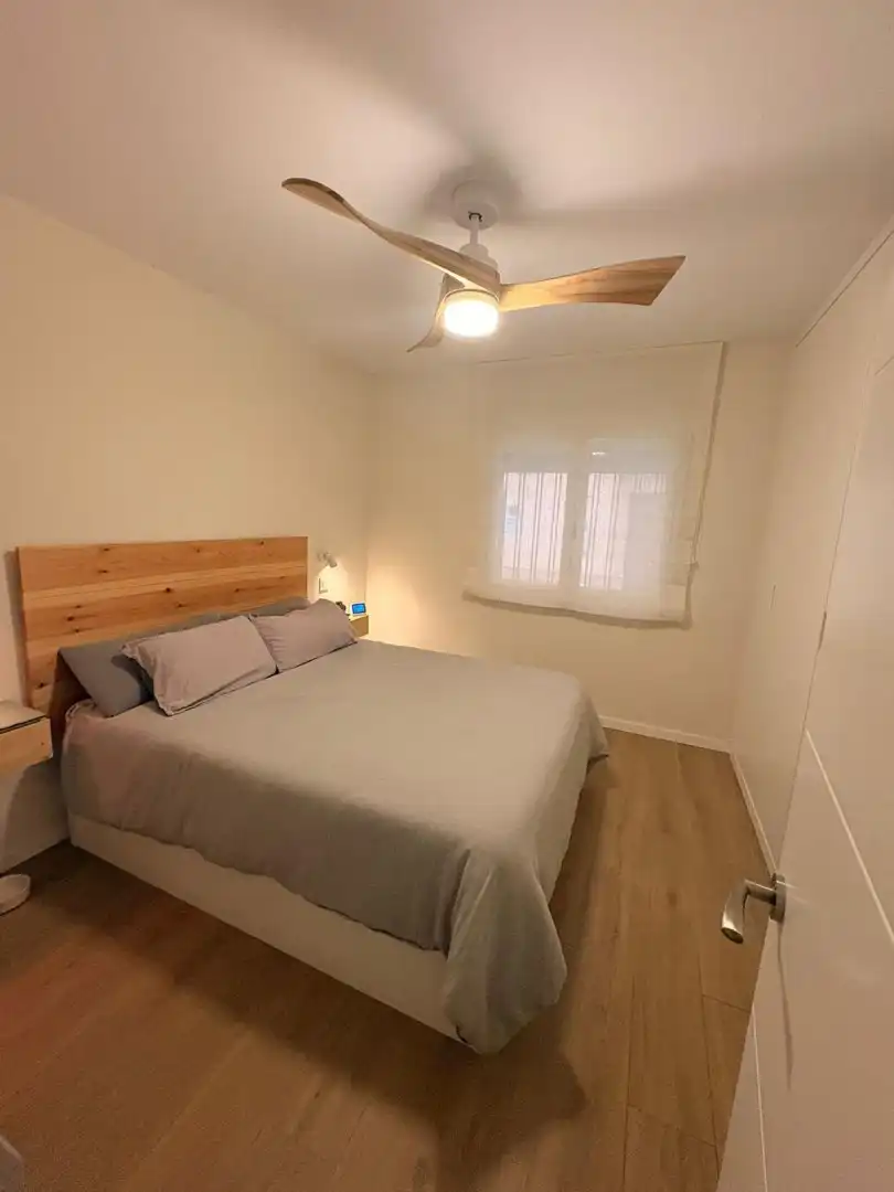 Bedroom of Flat for sale in  Sevilla Capital