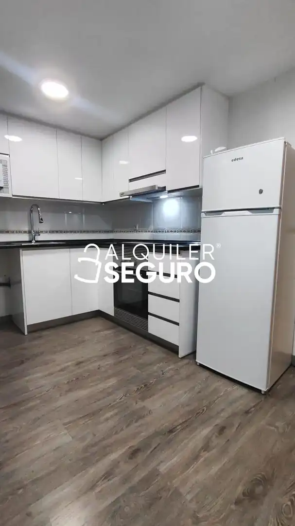 Küche von Wohnung zur Miete in Valencia mit Klimaanlage und Terrasse