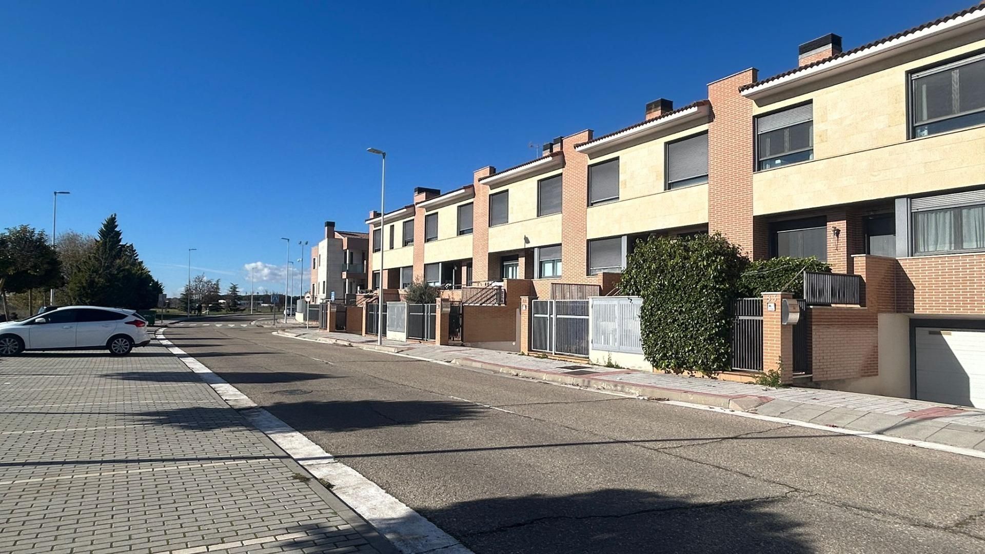 Single-family semi-detached for sale