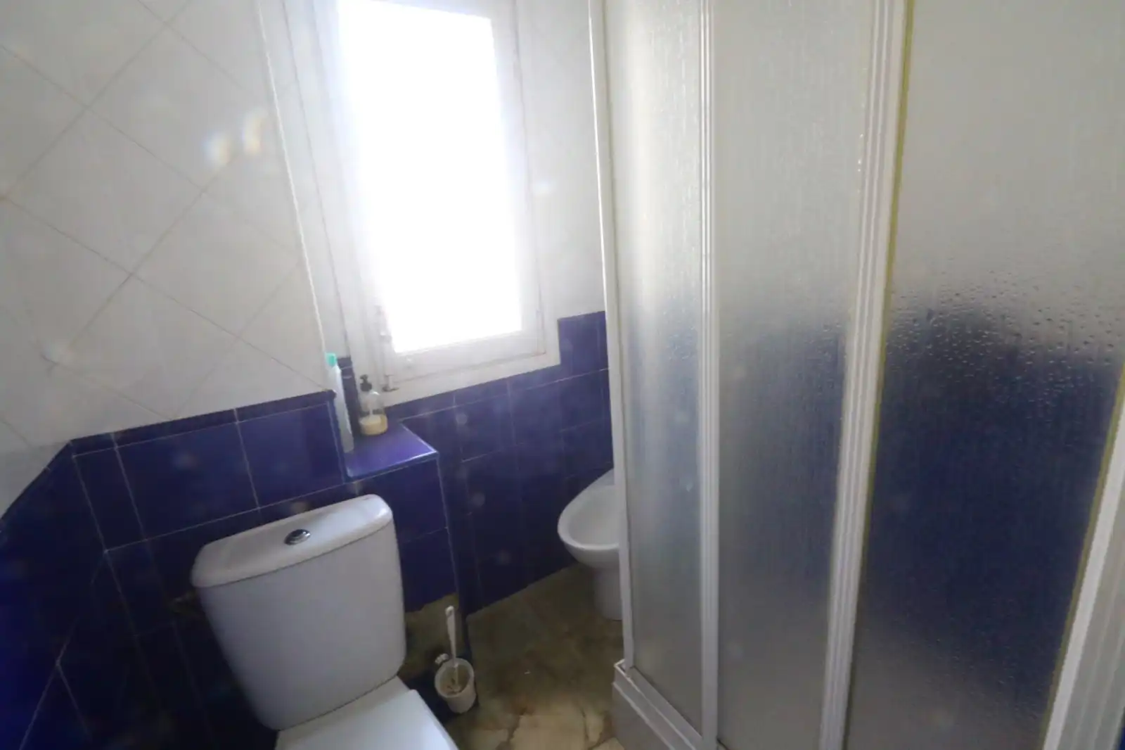 Baño de Piso en venta en Sevilla con Terraza y Balcón