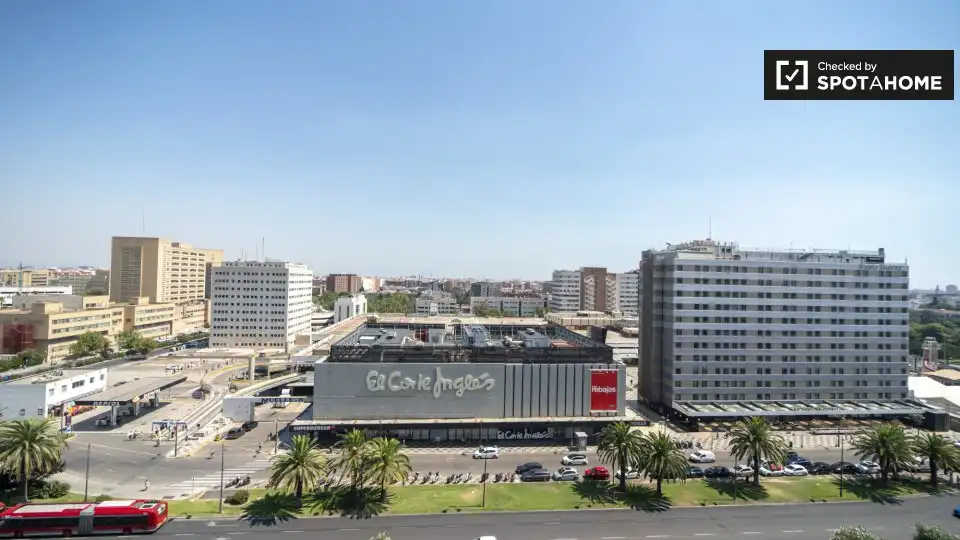 Vista exterior de Pis de lloguer en Valencia amb Aire condicionat, Calefacció i Moblat