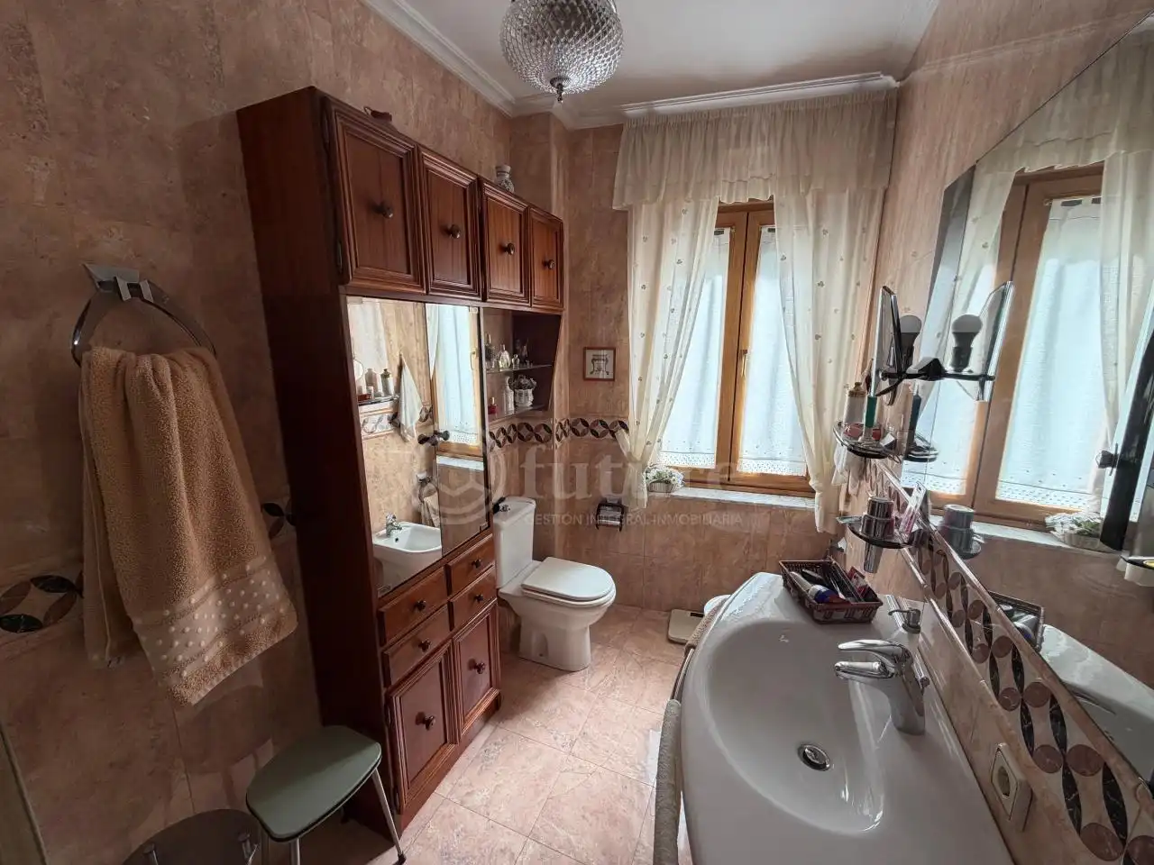 Bathroom of Flat for sale in Salamanca  with Heating, Parquet flooring and Terrace